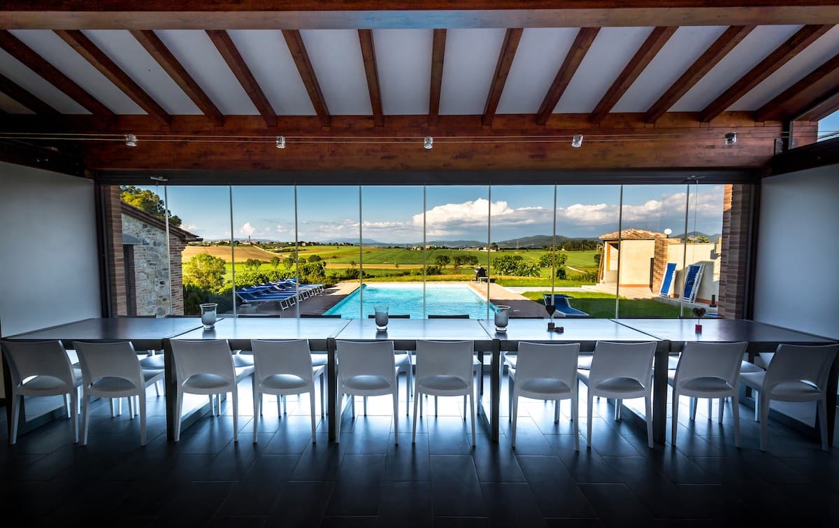 2-Zimmer-Wohnungen im Bauernhaus mit Pool