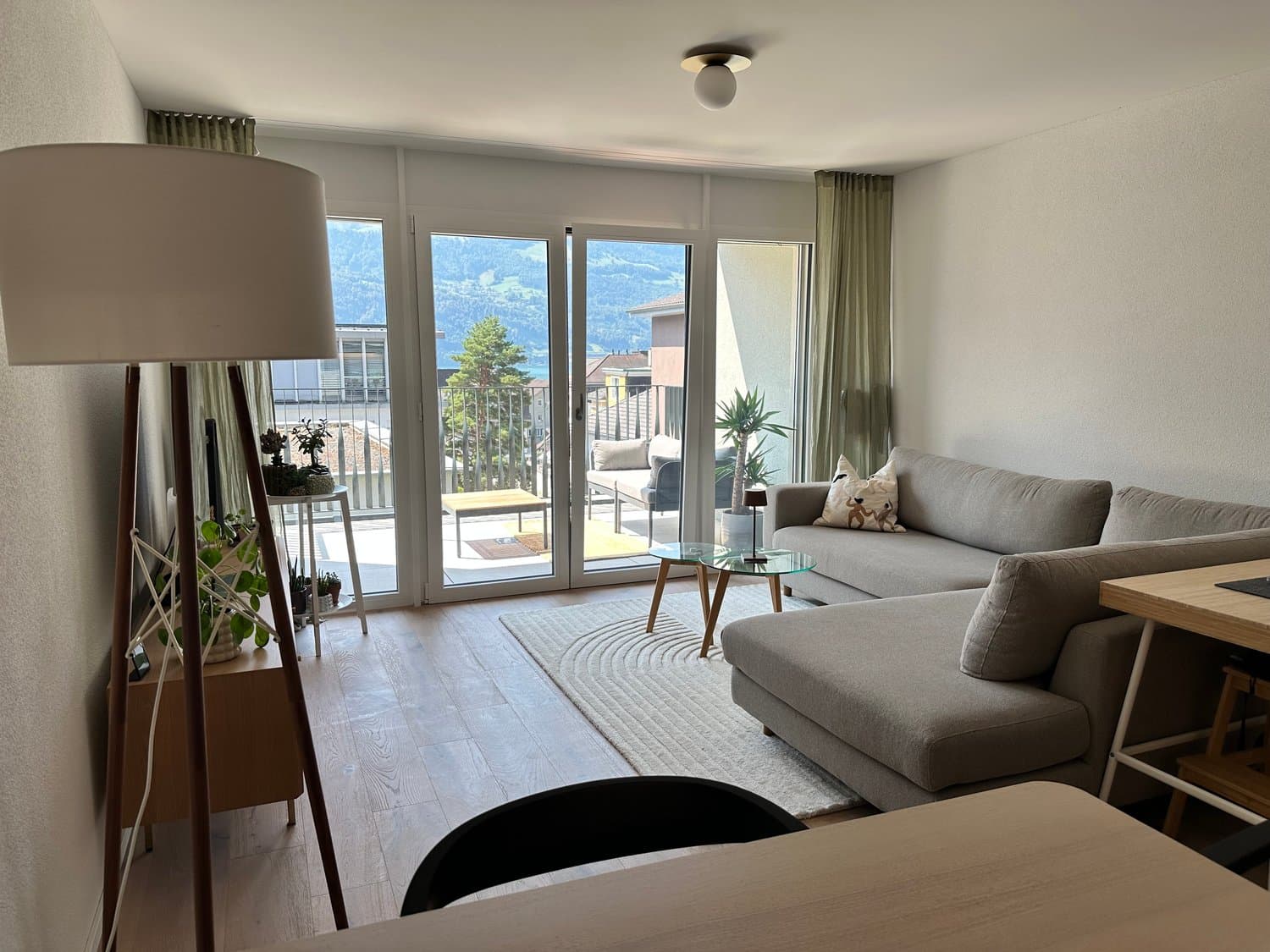 2½ ZI-WOHNUNG IN GERSAU (SZ), MÖBLIERT, TEMPORÄR