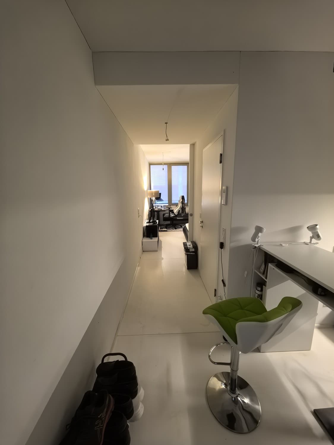Modern 3.5-Room Apartment Just 450m from Zurich Main Station (available immediately)