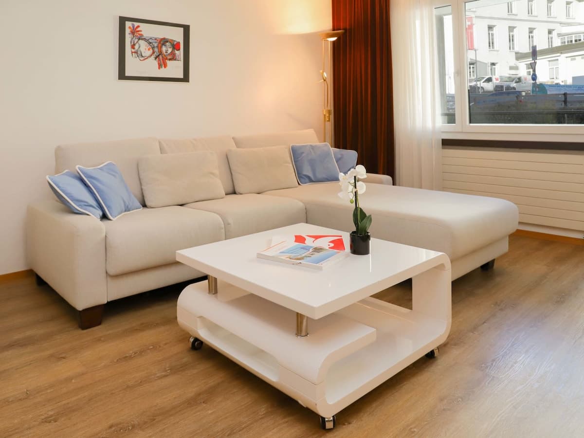 2 rooms in Graubünden, Davos Platz